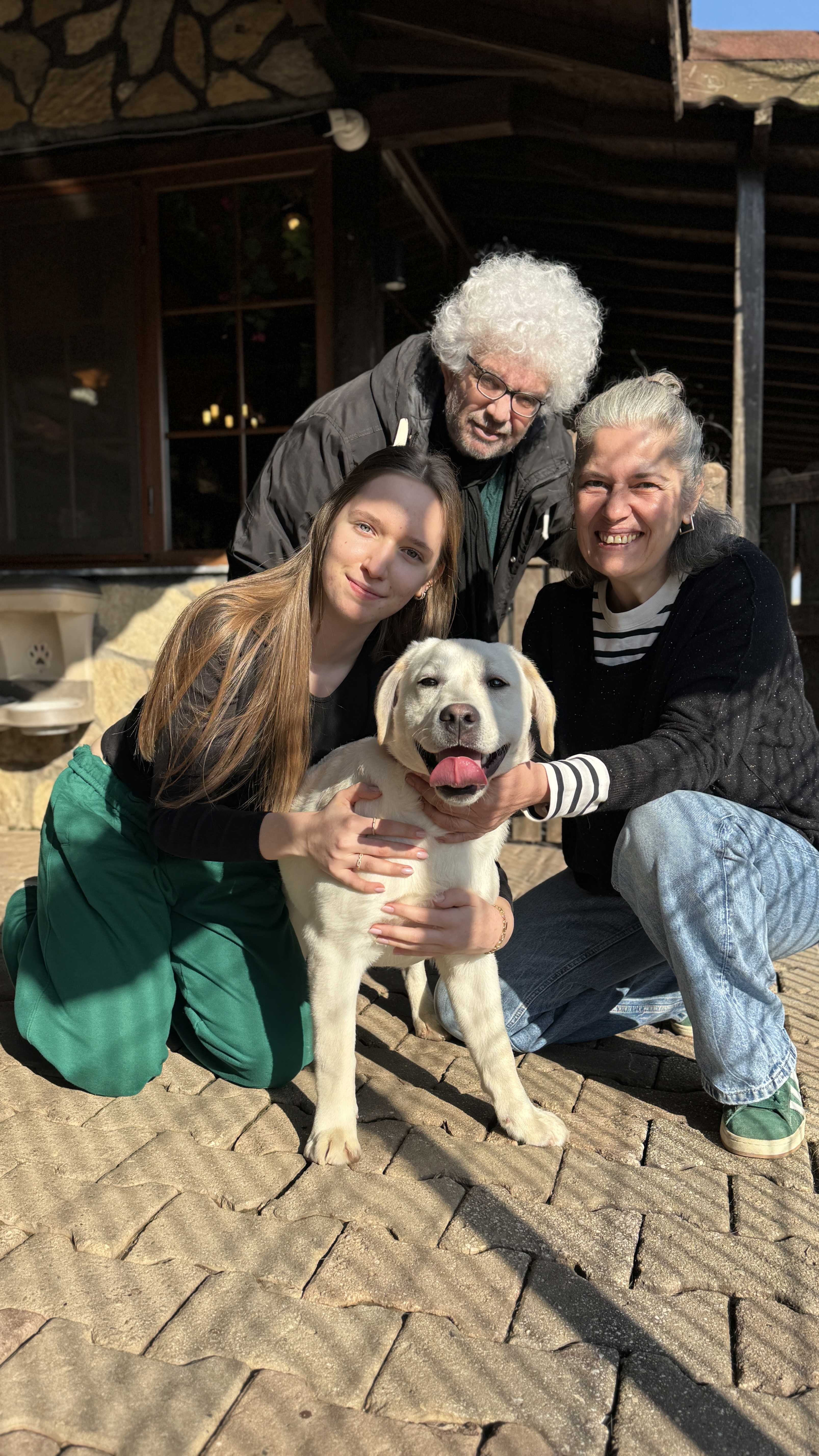 Labrador yavrularımızdan Fancy Gırl yeni ailesine kavuştu. Nazlı ailesine bol şans getirsin.